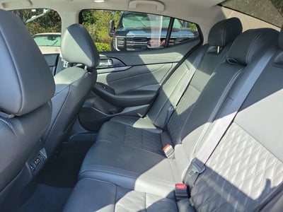 2023 Nissan Maxima Platinum