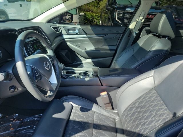 2023 Nissan Maxima Platinum