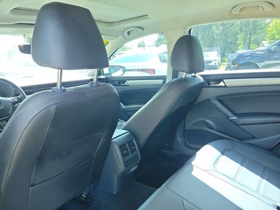 2022 Volkswagen Passat 2.0T SE