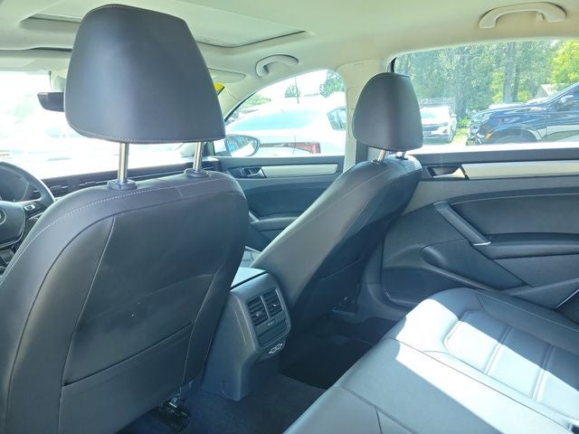 2022 Volkswagen Passat 2.0T SE