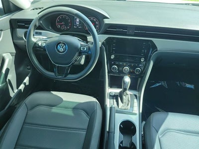 2022 Volkswagen Passat 2.0T SE