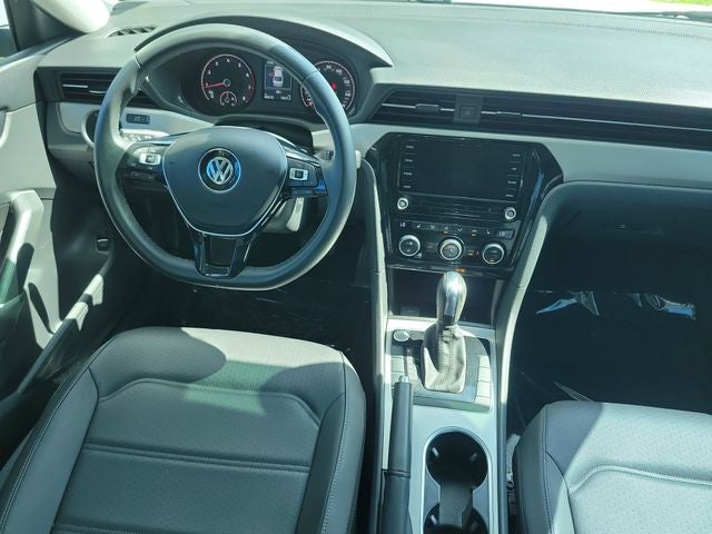 2022 Volkswagen Passat 2.0T SE