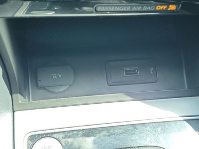 2022 Volkswagen Passat 2.0T SE