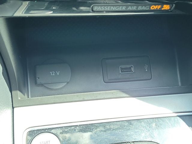 2022 Volkswagen Passat 2.0T SE