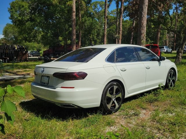 2022 Volkswagen Passat 2.0T SE
