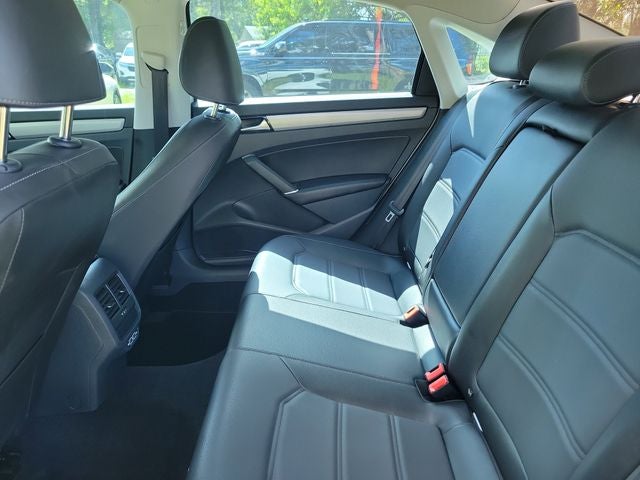 2022 Volkswagen Passat 2.0T SE