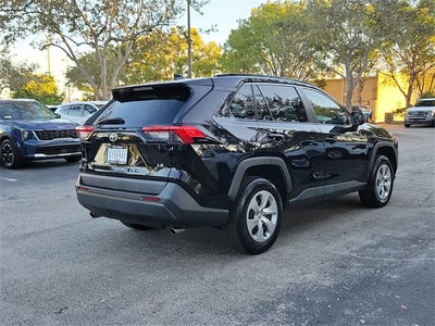 2021 Toyota RAV4 LE