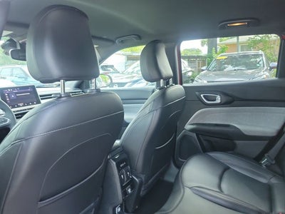 2023 Jeep Compass Latitude Lux