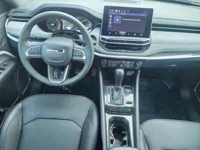 2023 Jeep Compass Latitude Lux