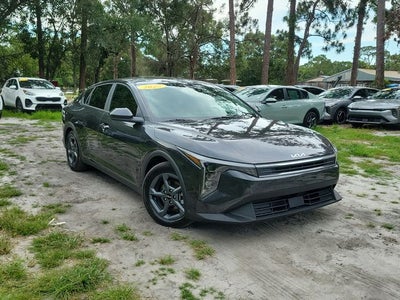 2025 Kia K4 LXS