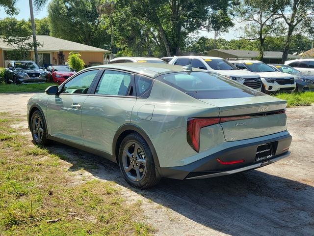 2025 Kia K4 LXS