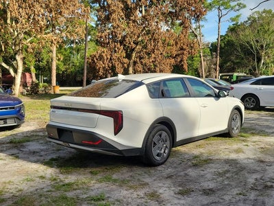 2025 Kia K4 LX