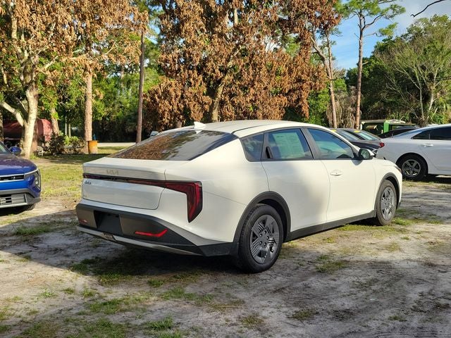 2025 Kia K4 LX