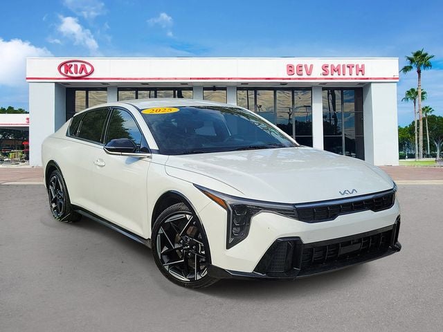 2025 Kia K4 GT-Line