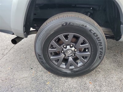 2022 Toyota Tacoma SR5 V6