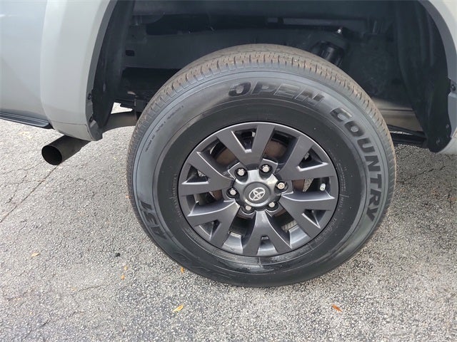 2022 Toyota Tacoma SR5 V6