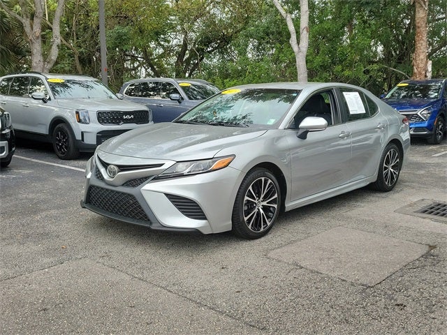 2018 Toyota Camry SE