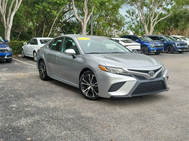 2018 Toyota Camry SE