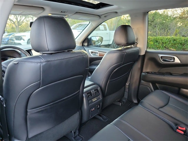 2020 Nissan Pathfinder Platinum