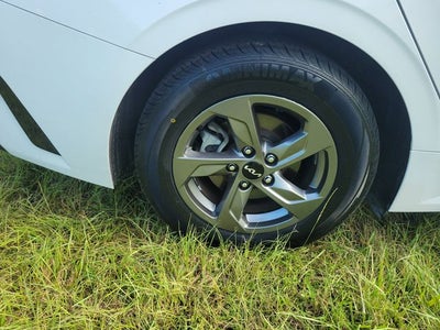 2023 Kia K5 LXS