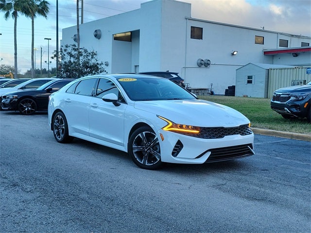 2022 Kia K5 EX