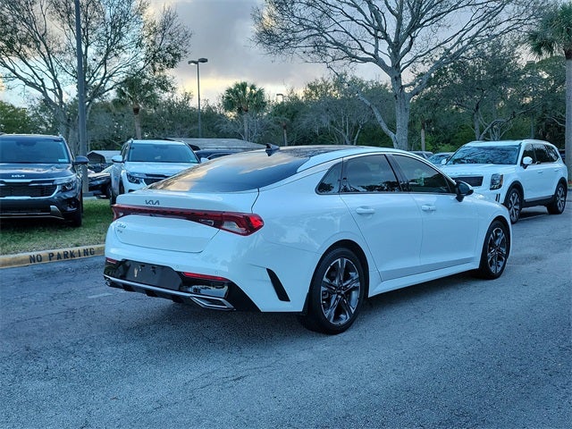 2022 Kia K5 EX