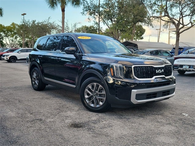 2023 Kia Telluride LX