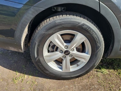 2024 Kia Sorento LX