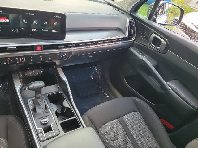 2025 Kia Sorento LX