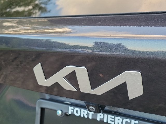 2025 Kia Sorento LX