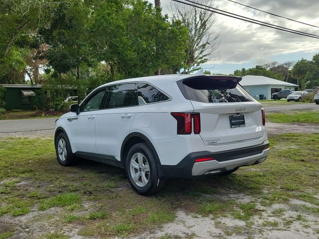 2025 Kia Sorento LX