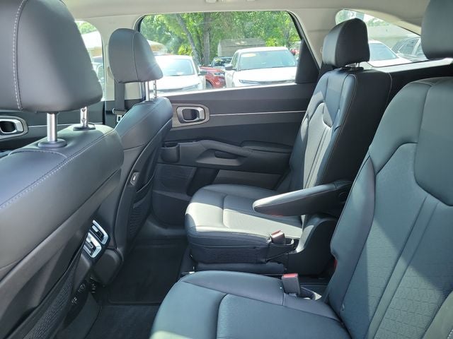2022 Kia Sorento EX