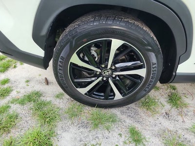 2023 Toyota Corolla Cross Hybrid XSE
