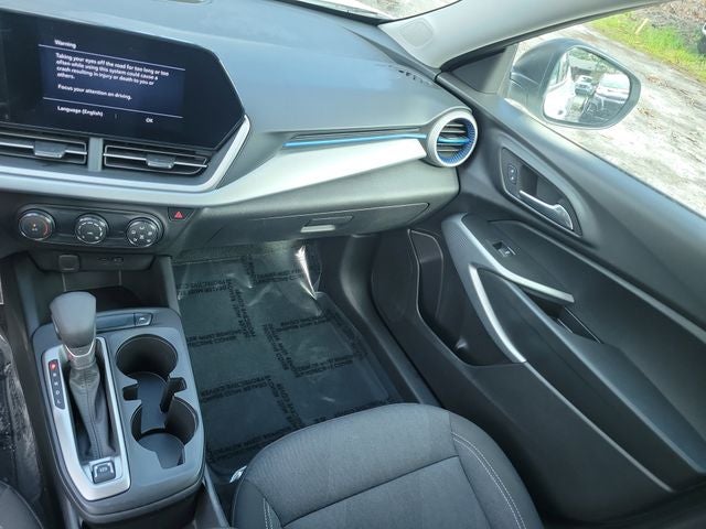 2025 Chevrolet Trax LS
