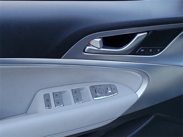 2023 Genesis G70 3.3T