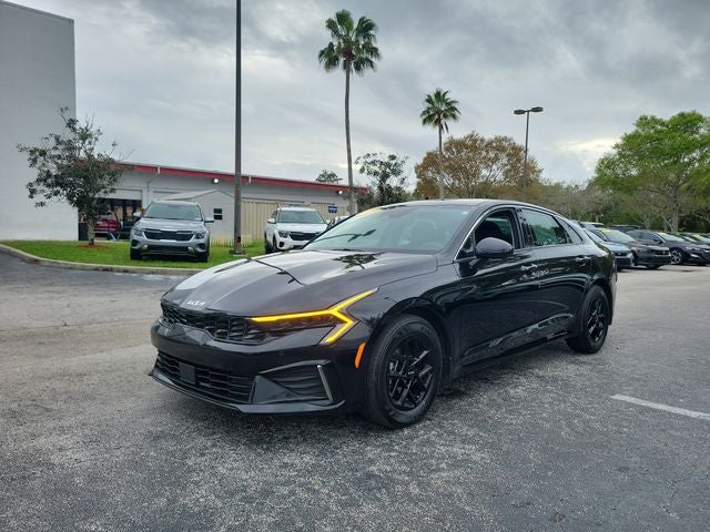 2025 Kia K5 LXS