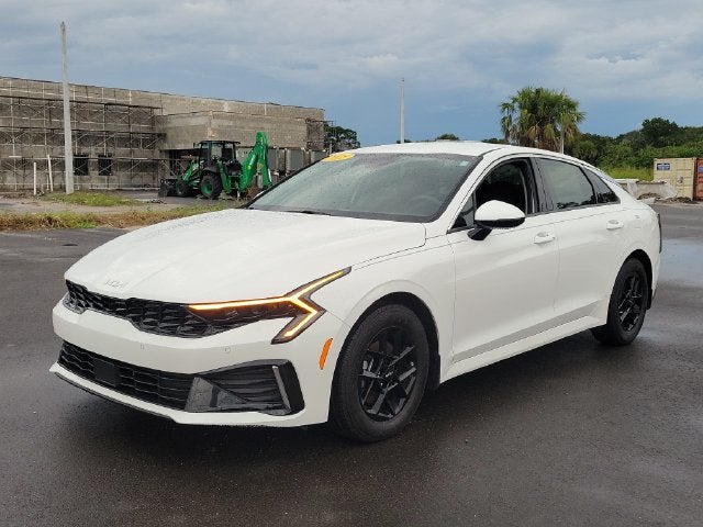 2025 Kia K5 LXS