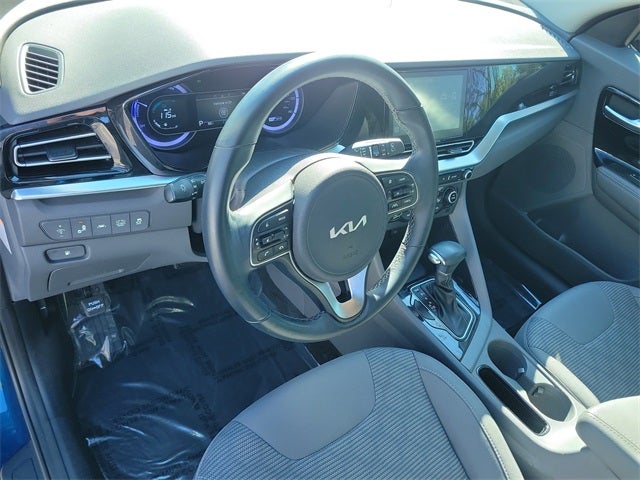 2022 Kia Niro LXS