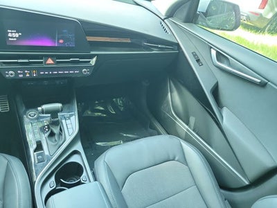 2023 Kia Niro EX Touring