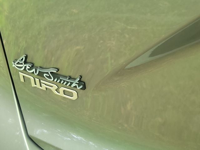 2023 Kia Niro EX Touring