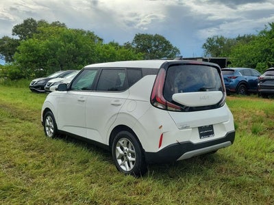 2024 Kia Soul LX