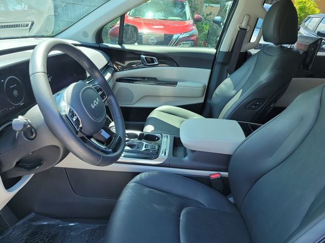 2024 Kia Carnival SX