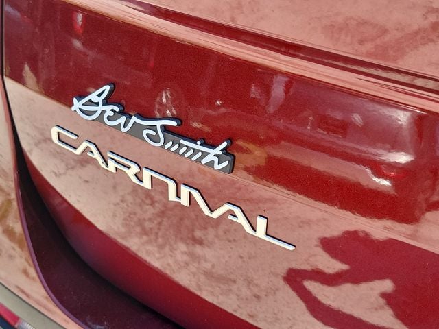 2024 Kia Carnival SX
