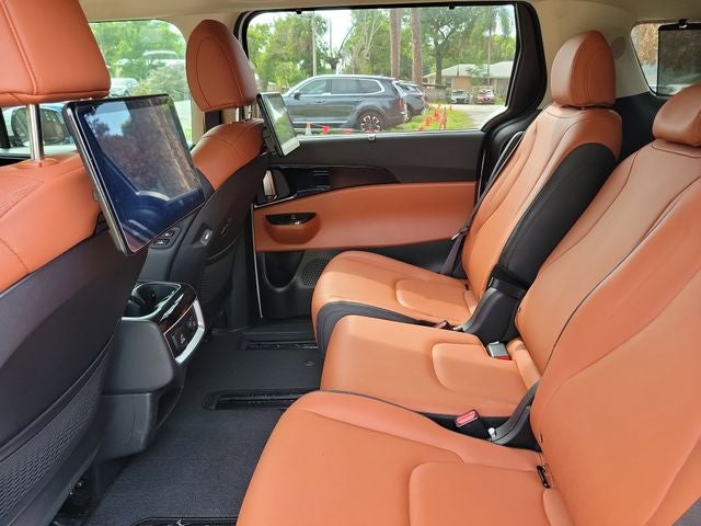 2024 Kia Carnival SX