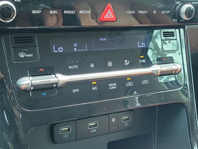 2024 Kia Carnival SX