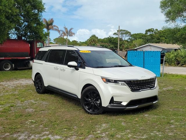 2024 Kia Carnival SX