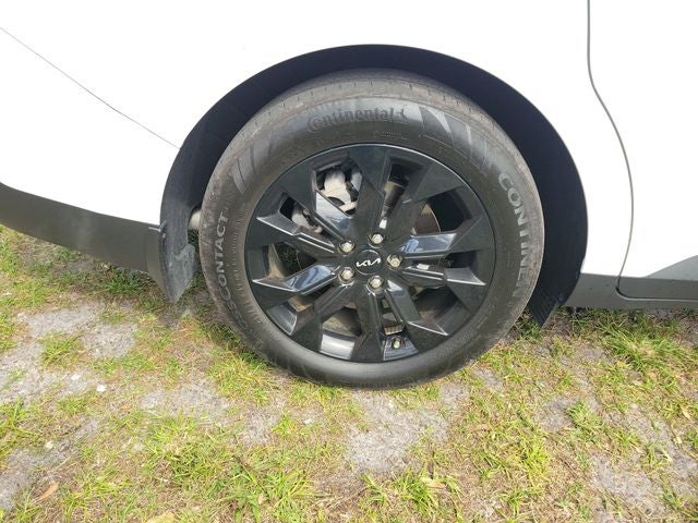 2024 Kia Carnival SX