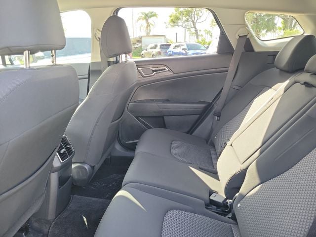 2025 Kia Sportage LX