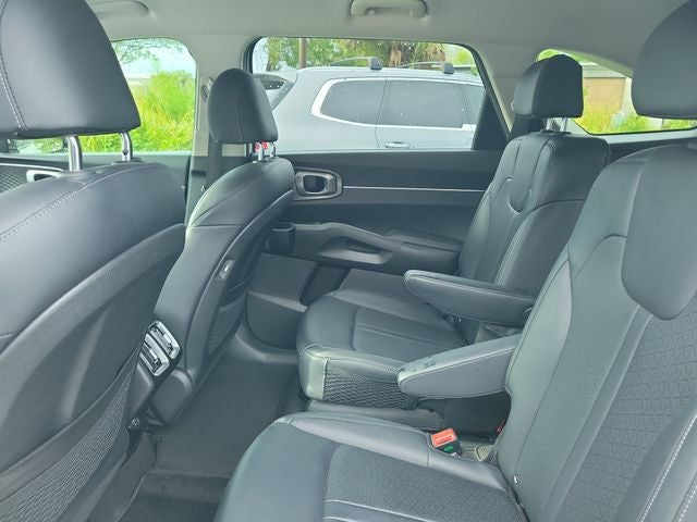 2022 Kia Sorento Hybrid S