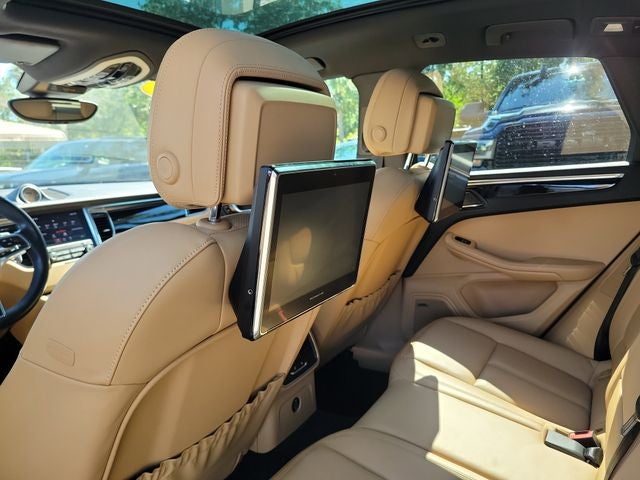 2018 Porsche Macan Base